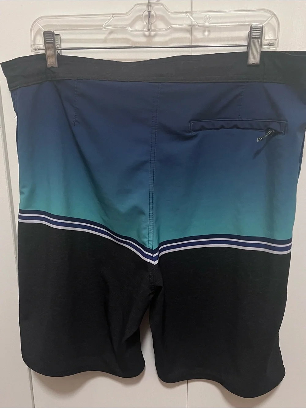 Burnside Men’s Fade Stretch Boardshorts - Black & Teal